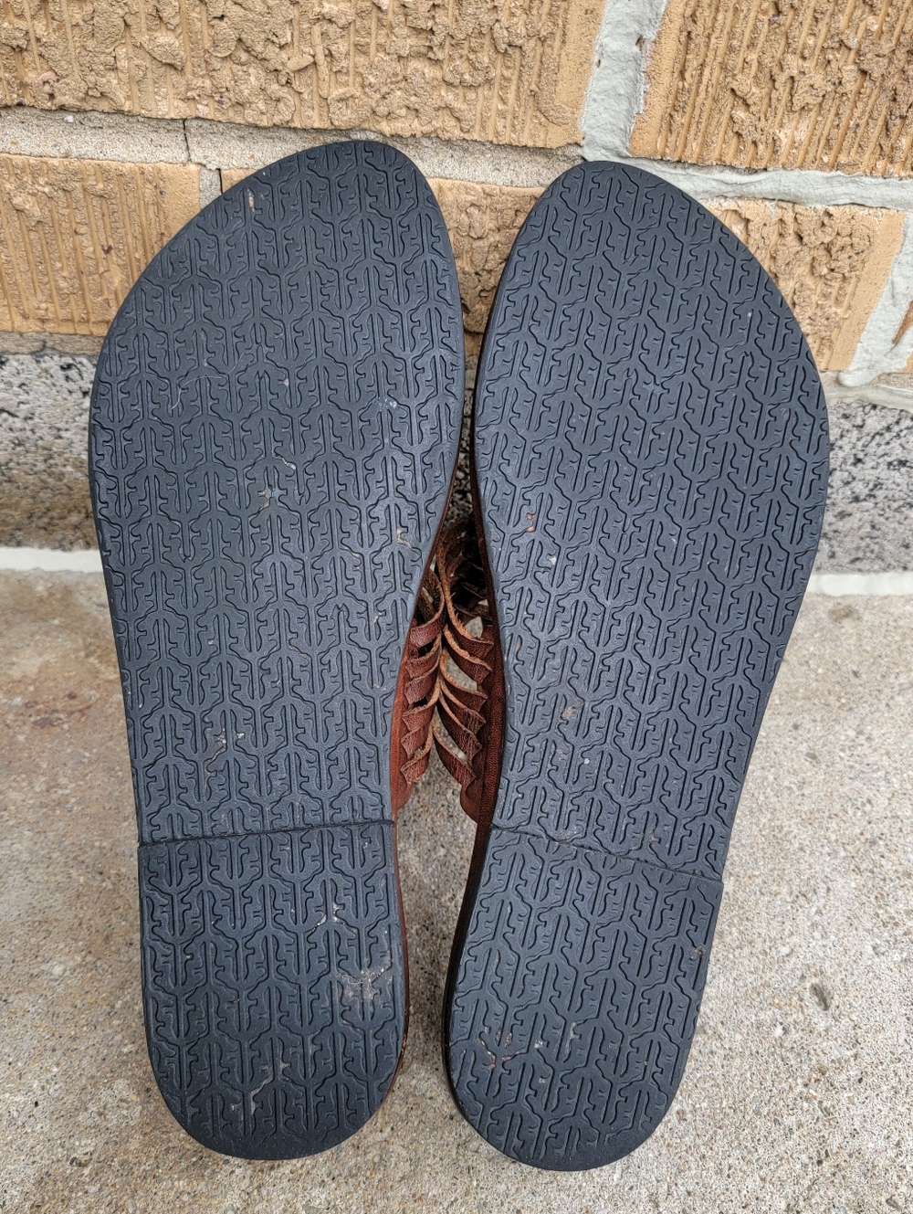 Frye Cognac Brown Leather Braided Thong Flip Flop Sandals 10 - Picture 16 of 16
